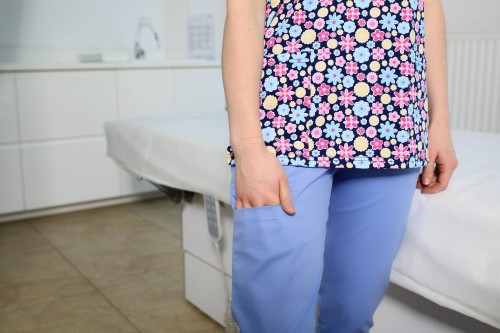 NIEBIESKIE spodnie medyczne CYGARETKI