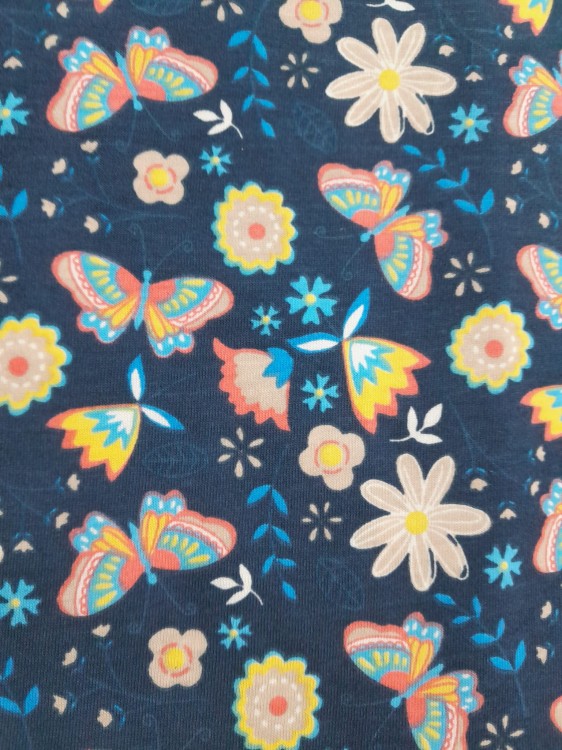 MOTYLE NA JEANSIE bluza medyczna