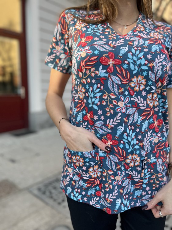 POLNE KWIATY bluza medyczna