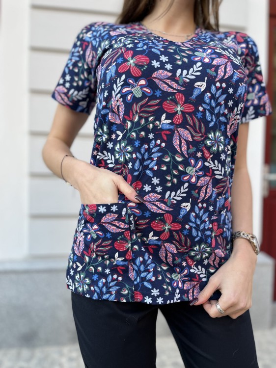 POLNE KWIATY NA GRANACIE bluza medyczna